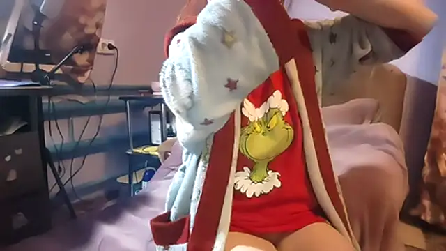  Kitti  online show from February 6, 8:10 am