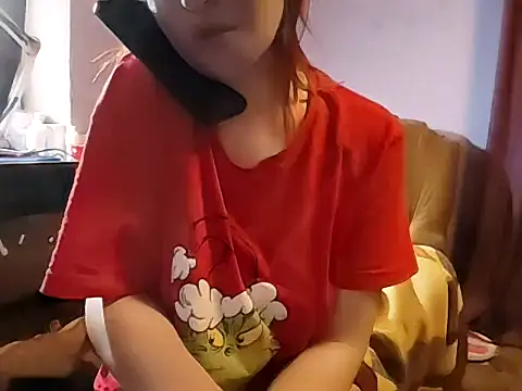  Kitti  online show from April 3, 2:01 pm