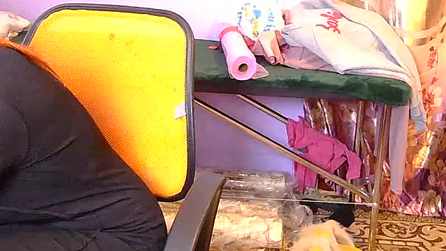  Kitti  online show from November 10, 9:58 am