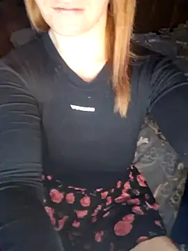 Snapshot of _Kitti_ chatting on October 5, 4:53 pm Kitti online show from October 5, 4:53 pm