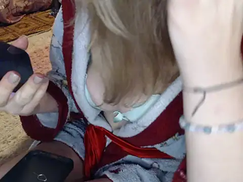 Snapshot of _Kitti_ chatting on January 15, 9:09 pm Kitti online show from January 15, 9:09 pm