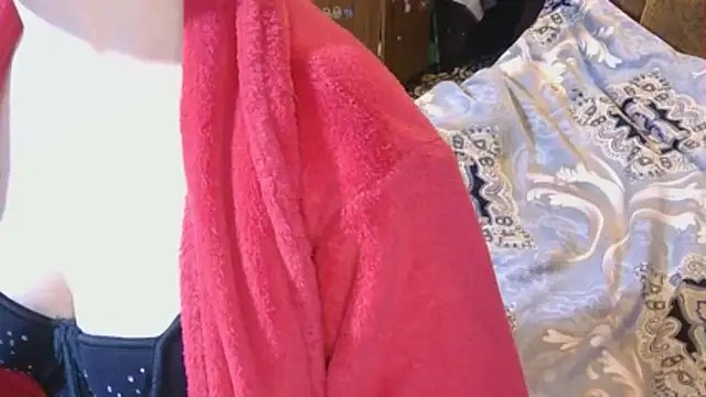  Kitti  online show from November 21, 7:35 pm