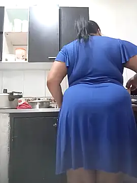 Snapshot of Shanttal0272 chatting on December 3, 2:49 pm Shanttal0272 online show from December 3, 2:49 pm