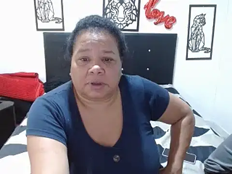 Snapshot of Shanttal0272 chatting on October 9, 3:12 pm Shanttal0272 online show from October 9, 3:12 pm