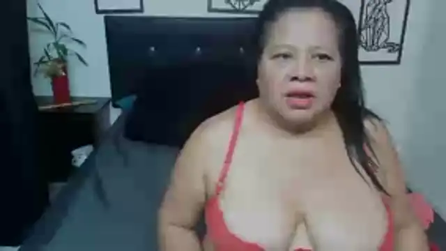 Snapshot of Shanttal0272 chatting on November 29, 6:41 pm Shanttal0272 online show from November 29, 6:41 pm