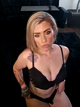 ellieconradxo online show from October 6, 5:02 pm