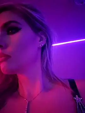 ellieconradxo online show from December 13, 3:27 am