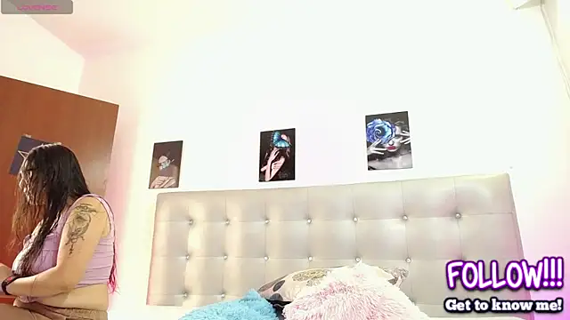 horny-juliette online show from April 8, 3:24 pm