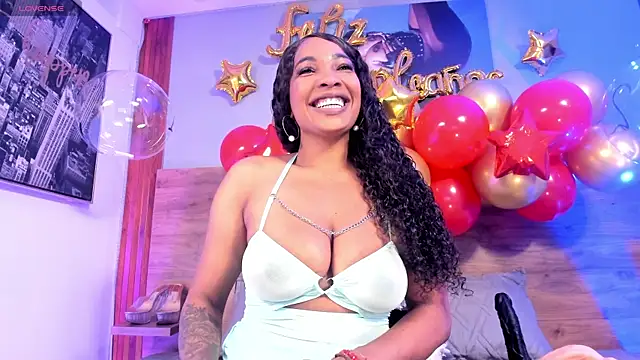 Aliisson Cruz online show from November 7, 2:49 am