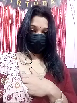 Snapshot of Beauty-khan chatting on February 8, 9:25 pm Beauty-khan online show from February 8, 9:25 pm