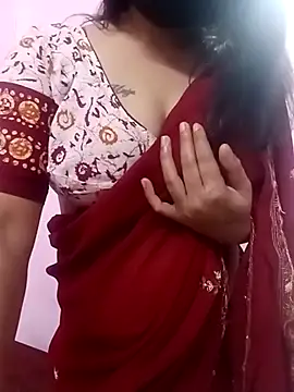 Snapshot of Beauty-khan chatting on February 15, 6:44 pm Beauty-khan online show from February 15, 6:44 pm