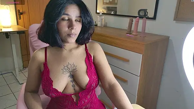 ninapego online show from July 1, 12:44 am