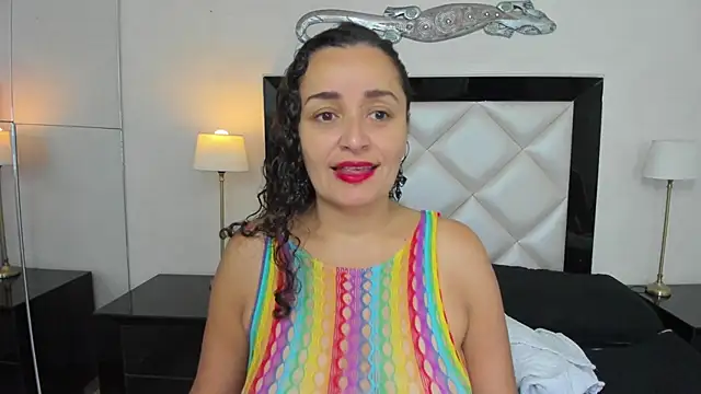 Snapshot of _luna__sweet_ chatting on March 16, 3:47 am luna sweet online show from March 16, 3:47 am