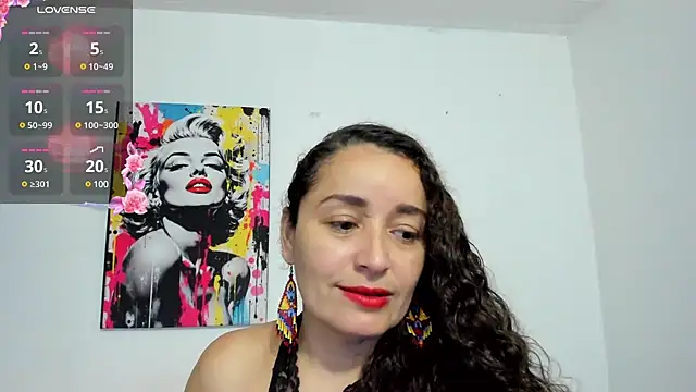 Snapshot of _luna__sweet_ chatting on March 21, 11:45 pm luna sweet online show from March 21, 11:45 pm