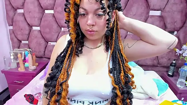 Cocoo Nuth online show from January 10, 2:18 am