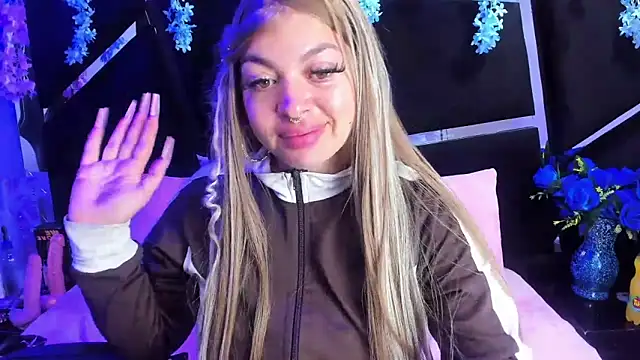 Cocoo Nuth online show from October 18, 2:57 am