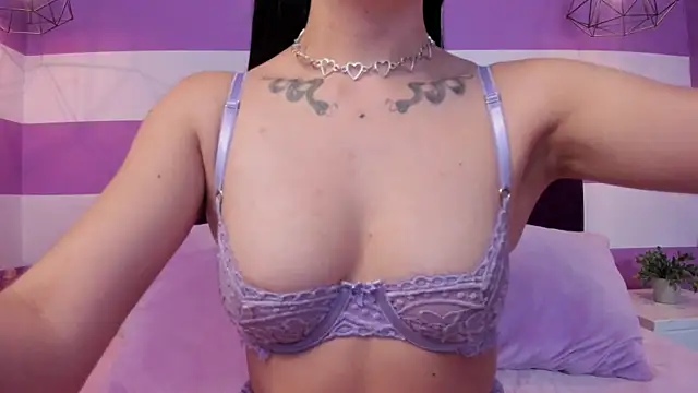 Snapshot of Alli_cooper chatting on January 21, 3:10 pm Alli cooper online show from January 21, 3:10 pm