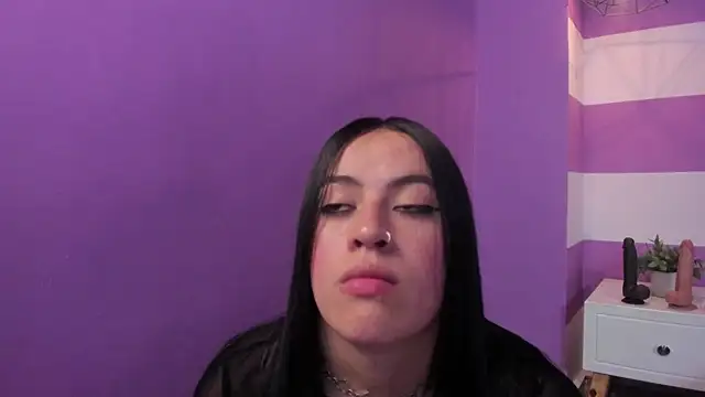 Snapshot of Alli_cooper chatting on January 30, 3:51 pm Alli cooper online show from January 30, 3:51 pm