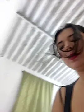 Snapshot of LUISA_SEXY_ chatting on September 21, 10:15 pm LUISA SEXY online show from September 21, 10:15 pm