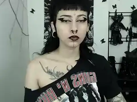 n0sferatus   online show from September 13, 4:01 am