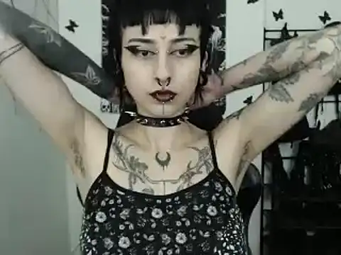 Snapshot of n0sferatus__ chatting on October 24, 3:16 am n0sferatus online show from October 24, 3:16 am