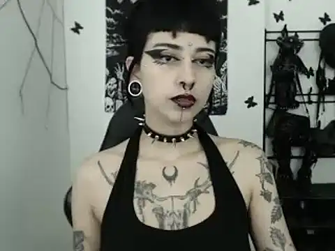 n0sferatus   online show from October 16, 11:51 am
