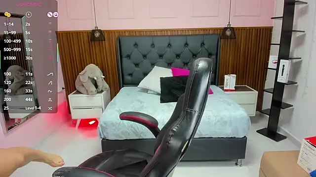 CATIAJONES online show from November 12, 7:07 pm