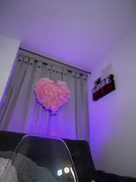 Snapshot of Zeli_66 chatting on March 5, 7:27 am Zeli 66 online show from March 5, 7:27 am