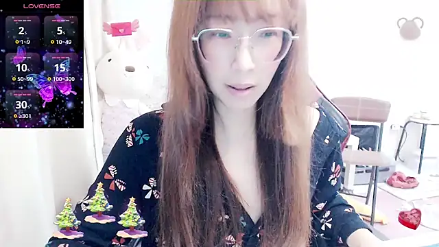 aFanny online show from March 9, 2:10 pm