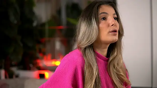 KellyMathews online show from March 14, 3:12 am