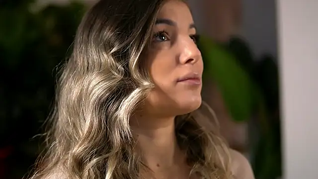 KellyMathews online show from April 2, 2:08 am