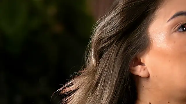 KellyMathews online show from April 6, 2:18 am