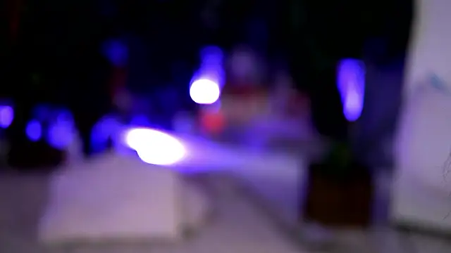 Snapshot of KellyMathews chatting on February 19, 3:03 am KellyMathews online show from February 19, 3:03 am