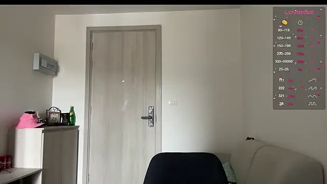 Snapshot of _Moon__Shine_ chatting on February 19, 1:24 am Moon Shine online show from February 19, 1:24 am