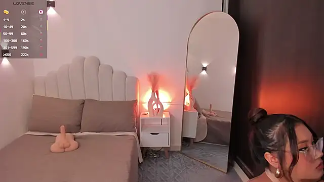AmberLewis  online show from May 24, 11:04 pm