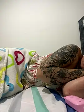 Snapshot of nurse_desi_sexlove chatting on September 30, 9:59 am nurse desi sexlove online show from September 30, 9:59 am