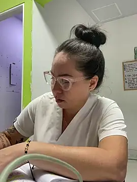Snapshot of nurse_desi_sexlove chatting on September 15, 2:45 am nurse desi sexlove online show from September 15, 2:45 am