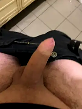 Snapshot of Nemadokmeg1111 chatting on November 25, 7:36 pm Nemadokmeg1111 online show from November 25, 7:36 pm