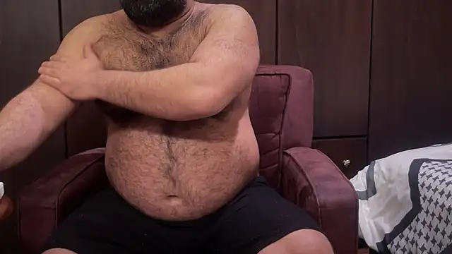 HAIRY ARAB SULTAN online show from March 16, 10:53 pm