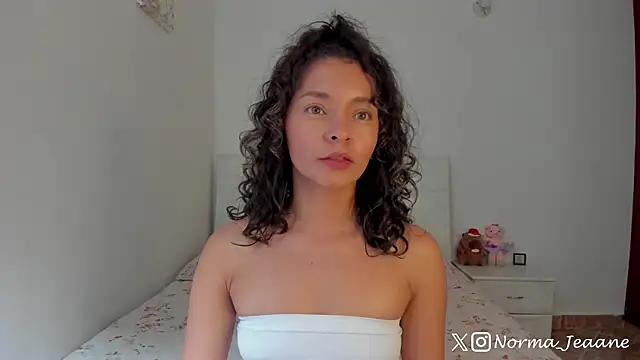 Norma-Jeaane online show from December 22, 6:08 pm