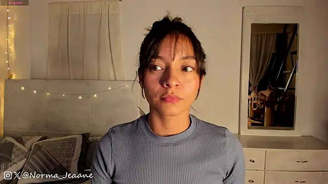 Norma-Jeaane online show from February 1, 11:37 pm