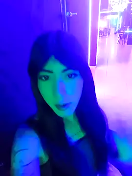 chaymae nah  online show from April 15, 3:12 am