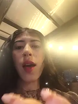 chaymae nah  online show from April 9, 12:34 am