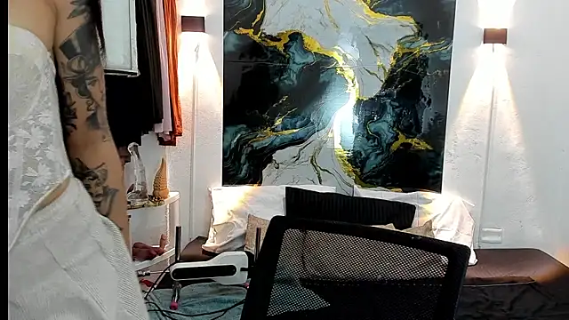 chaymae nah  online show from December 22, 2:44 am