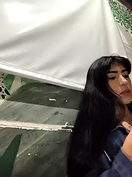 chaymae nah  online show from April 17, 2:36 am