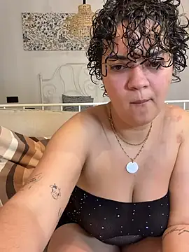 rafamarianoofc online show from February 12, 7:46 pm