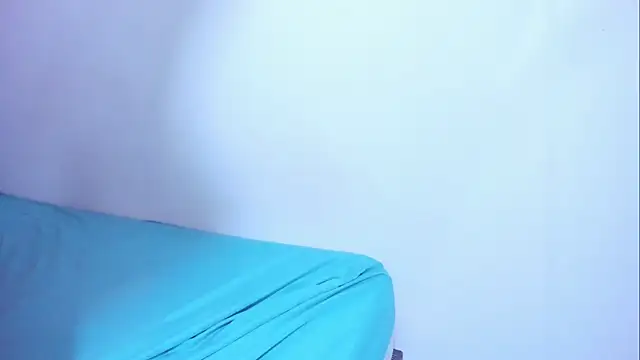 bella-black online show from April 9, 1:51 am