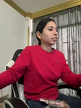 bella-black online show from February 7, 12:35 pm