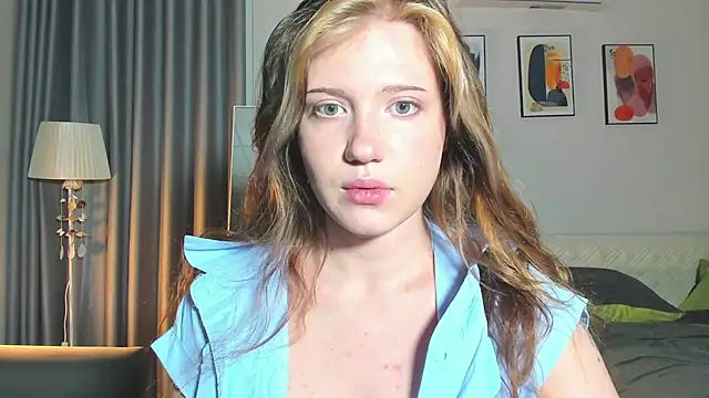 Snapshot of HanahCute chatting on February 26, 8:47 pm HanahCute online show from February 26, 8:47 pm