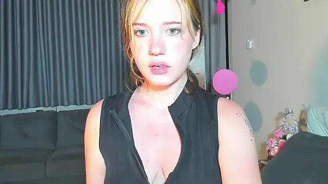 Snapshot of HanahCute chatting on March 20, 9:24 pm HanahCute online show from March 20, 9:24 pm